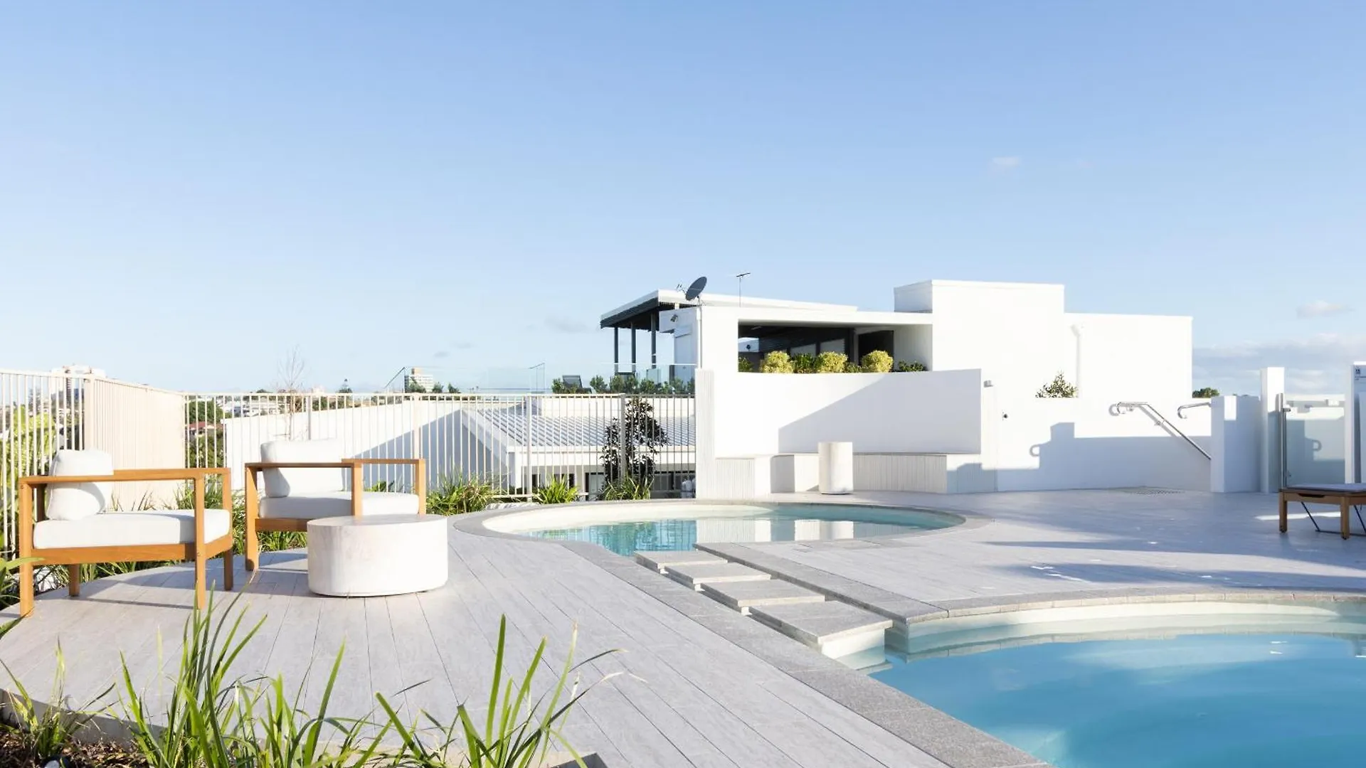 Riverside 2Br Apt With Amazing Rooftop Pool & Parking Брисбен 0*,  Австралия
